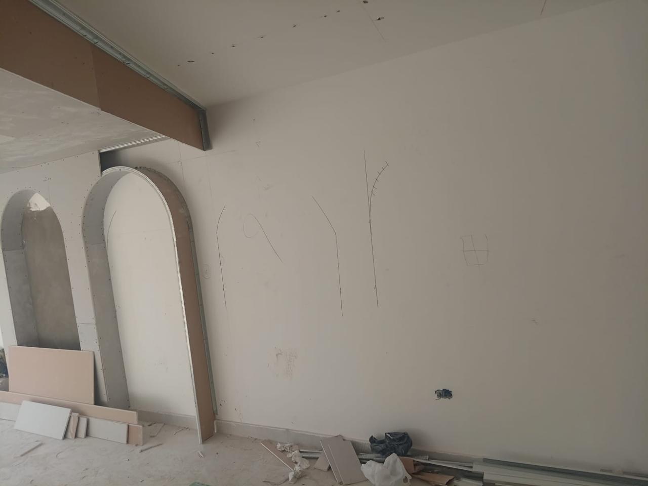 * Empty optical retail space in Amman before interior design and fit-out by Eagle Ports