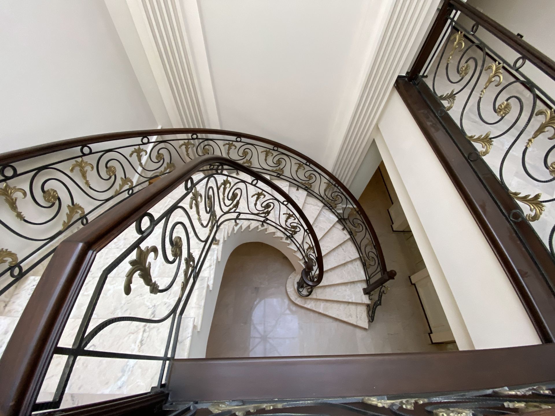 Detailed interior execution
